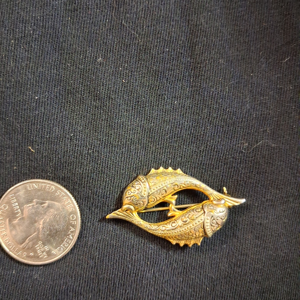 Intricate Gold Fish Brooch